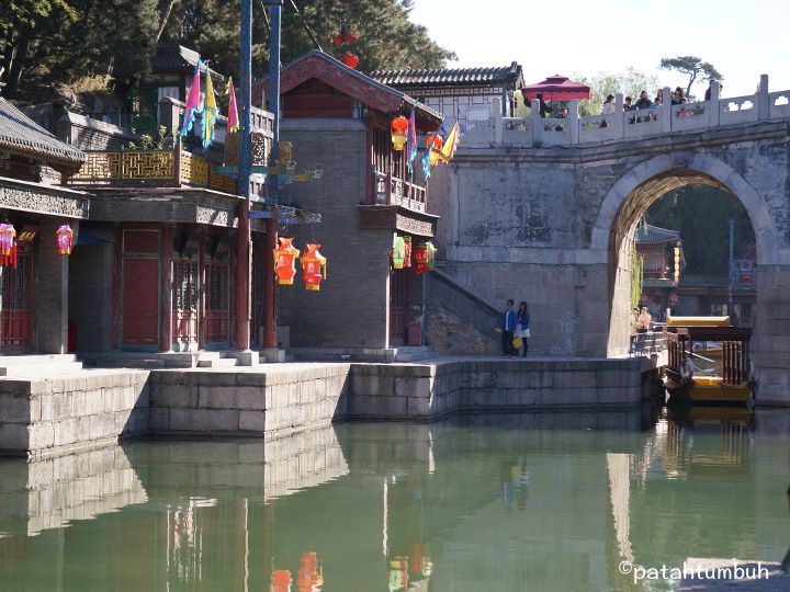 Suzhou River Gate