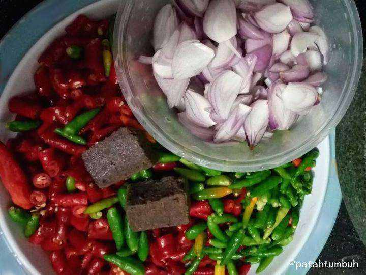 Resep Daun Ubi Tumbuk Ala Ibu Nurlan