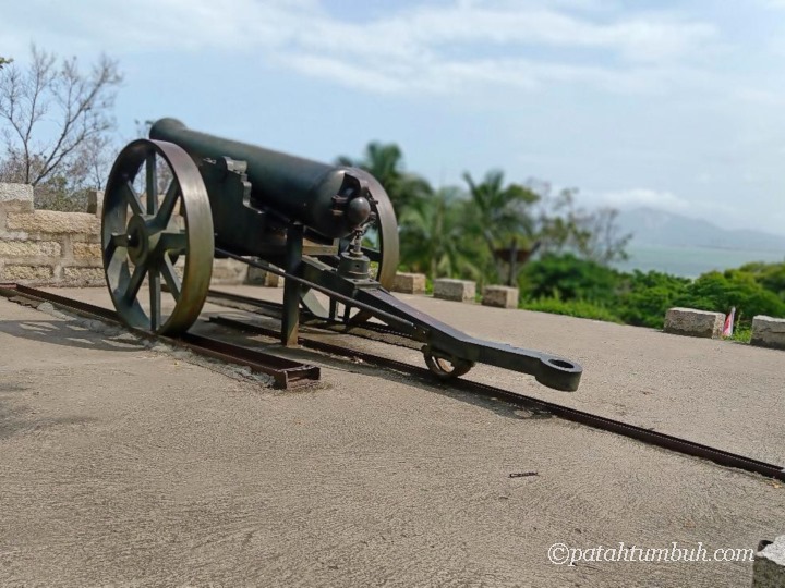 Benteng Hulishan di Xiamen